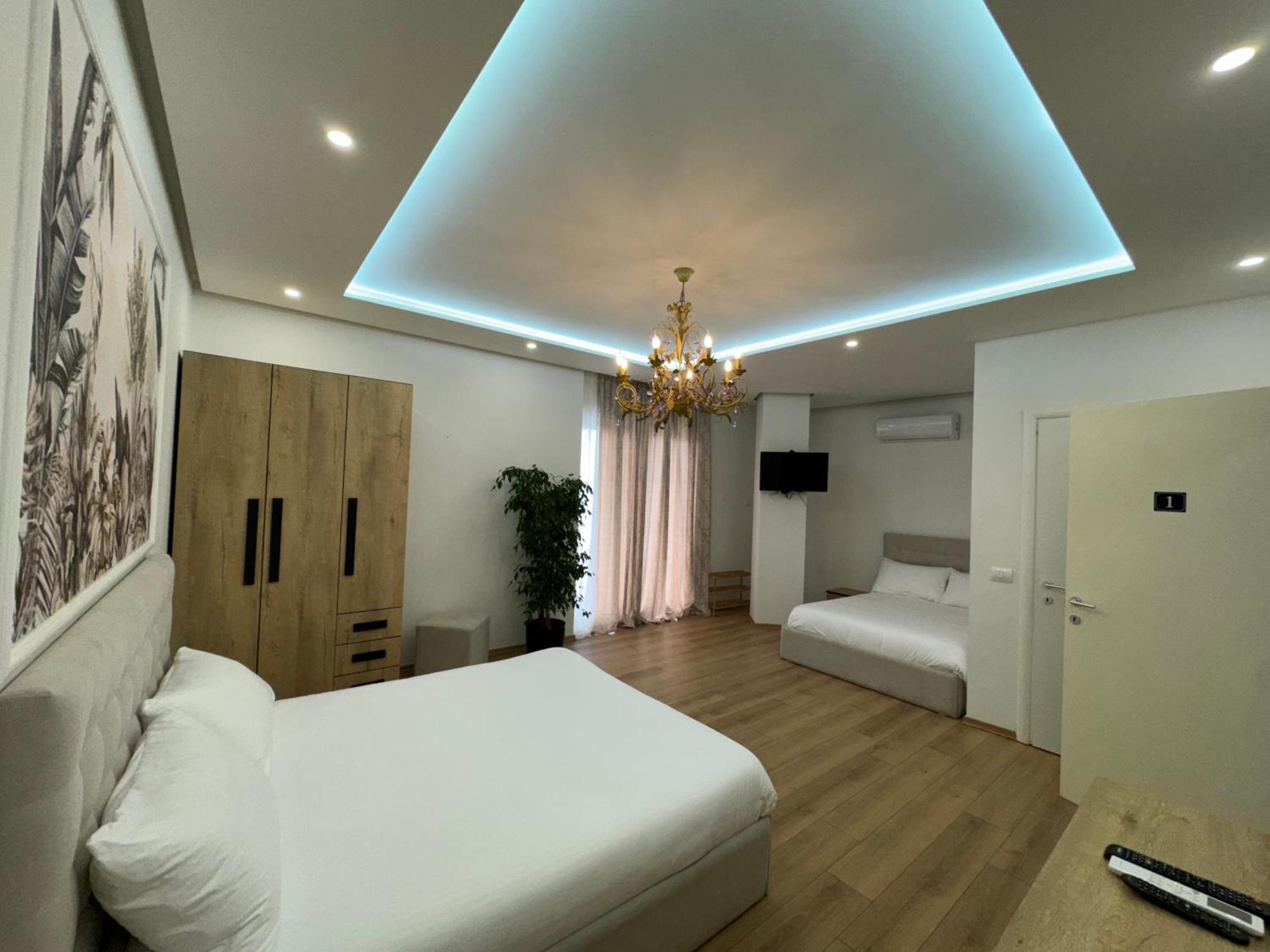Villa D Hotel-Restaurant-Private Beach Durrës 외부 사진
