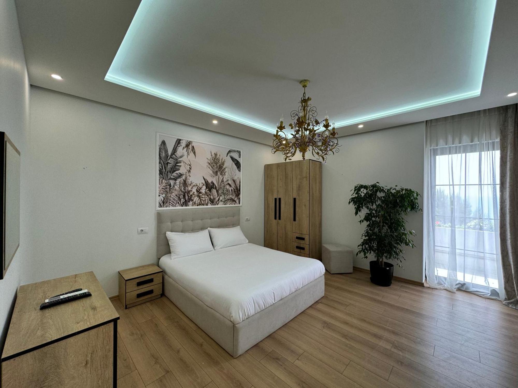 Villa D Hotel-Restaurant-Private Beach Durrës 외부 사진